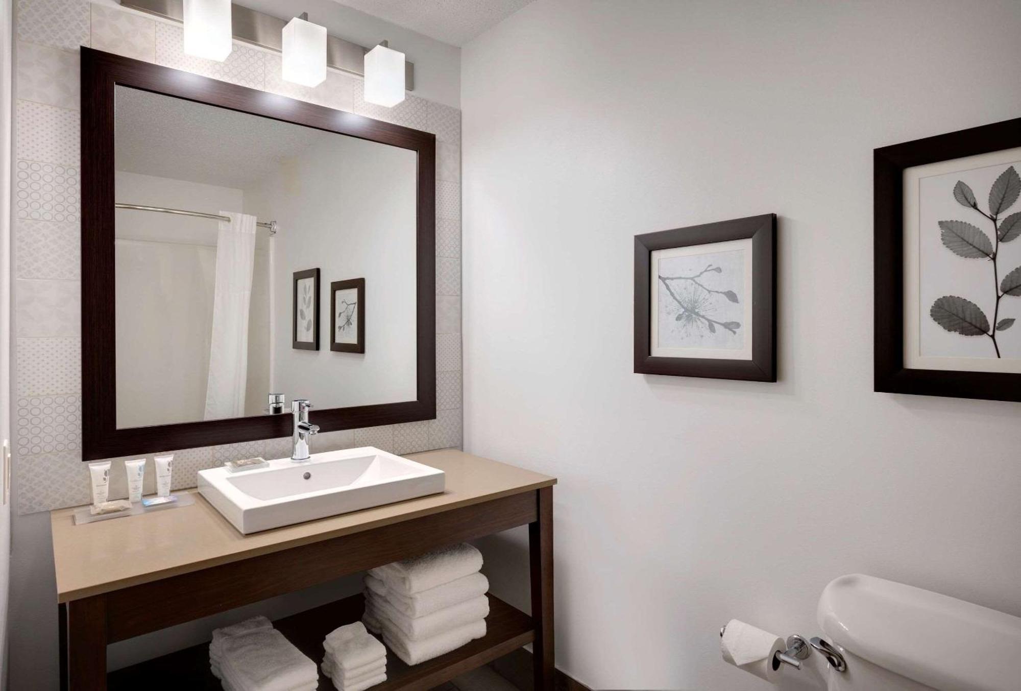 Country Inn & Suites By Radisson Albertville Near Outlet Mall Esterno foto