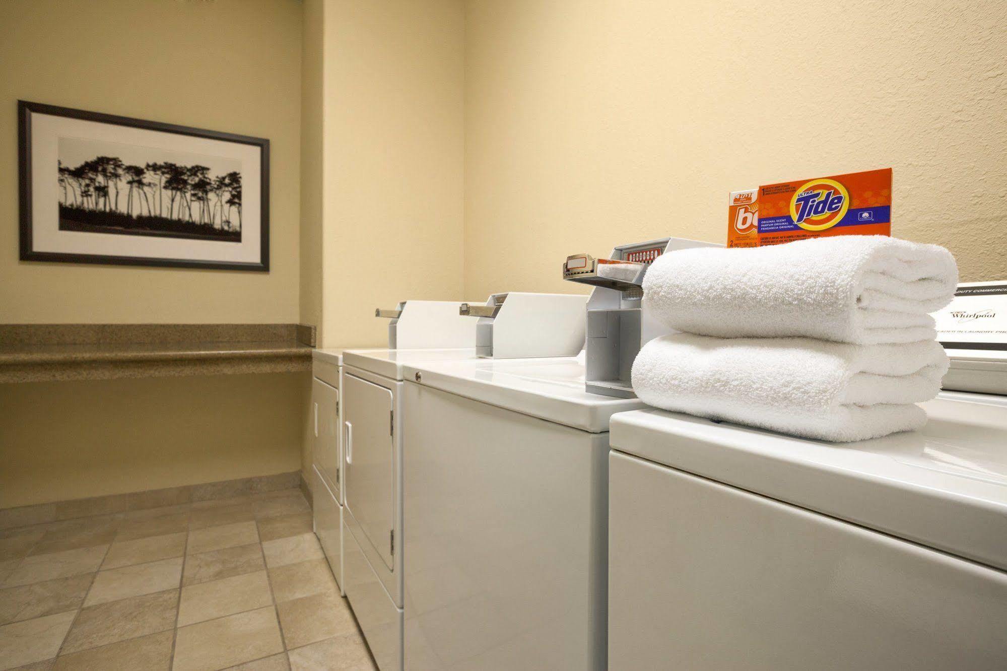 Country Inn & Suites By Radisson Albertville Near Outlet Mall Esterno foto
